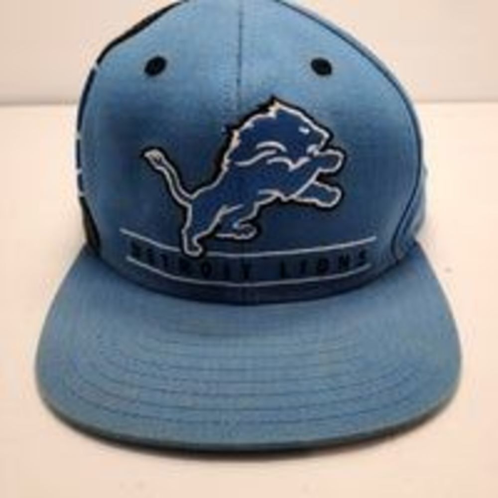 Detroit lions snapback hat